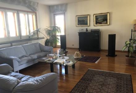 Elegante ed ampio appartamento zona Petrulli