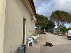 Contrada Mendolilli: Caseggiati, stalle e terreni - 4