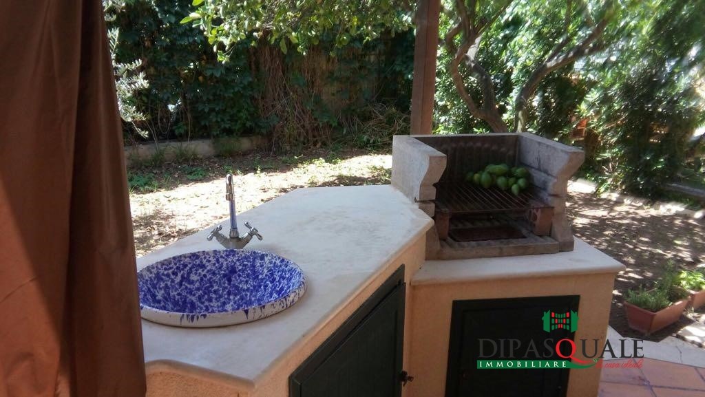 Villa Bifamiliare RAGUSA affitto  Marina di Ragusa  La Casa Ideale